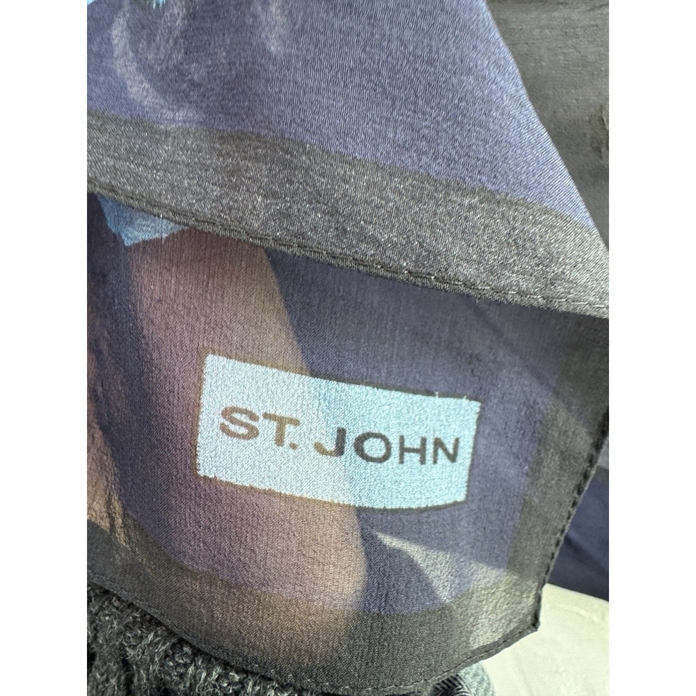 st. John Silk Scarf Wrap Blue White Floral - Picture 4 of 10